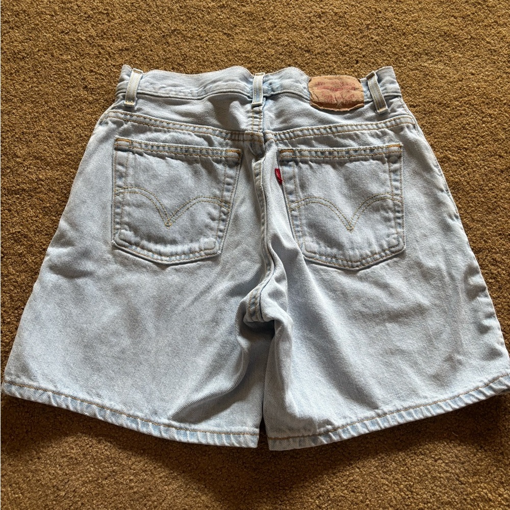 Levi Women Light Blue Denim Shorts - Picture 2 of 6